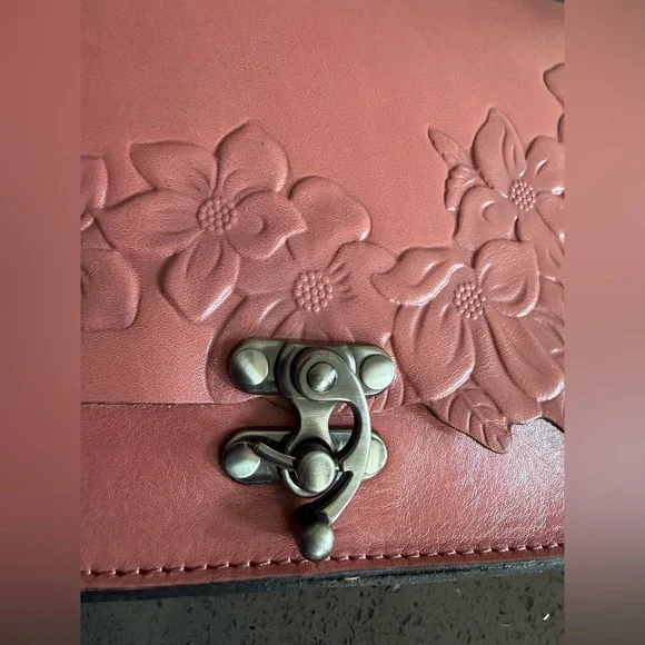 Patricia Nash Pink Floral Embossed Leather Crossbody Bag - Picture 2 of 10